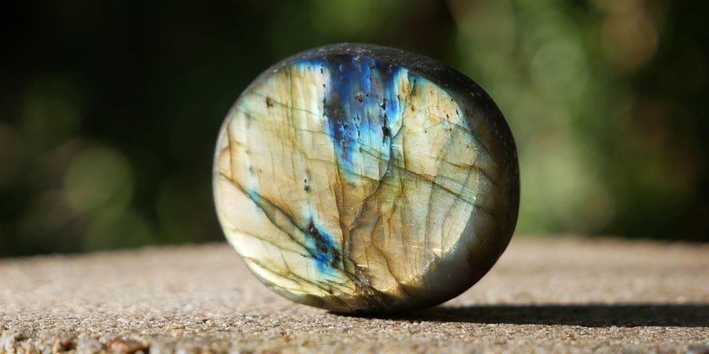 how to cleanse labradorite
