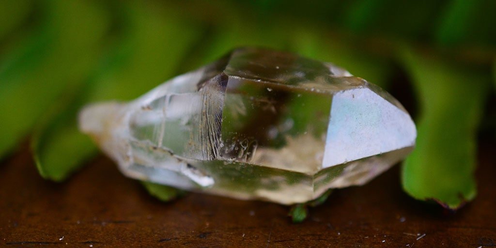 Where to place clear quartz in the home